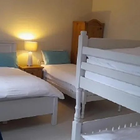 The Benwiskin Centre Hostel *