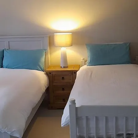 Hostel The Benwiskin Centre *