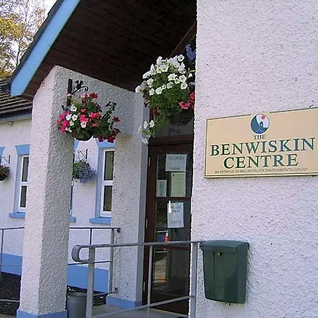 Vandrarhem The Benwiskin Centre Ballaghnatrillick