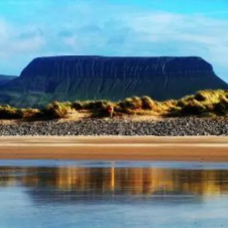 Hostel The Benwiskin Centre *