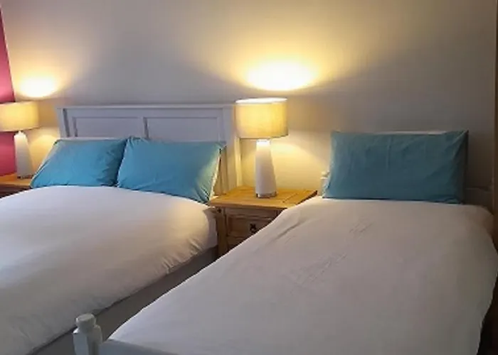 Хостел The Benwiskin Centre Ballaghnatrillick