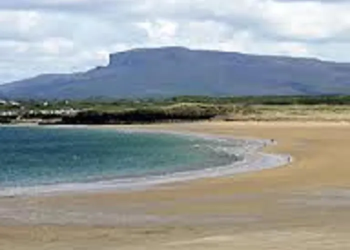 The Benwiskin Centre * Ballaghnatrillick