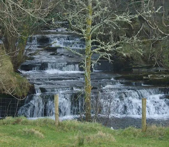 The Benwiskin Centre Vandrerhjem *